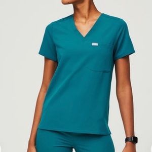 NWT Limited edition Figs Pacific Blue Catrina Top Medium